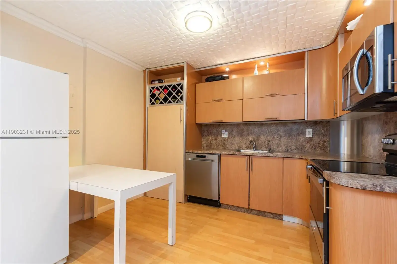 230 174th St # 1407, Sunny Isles Beach FL 33160 photo 5