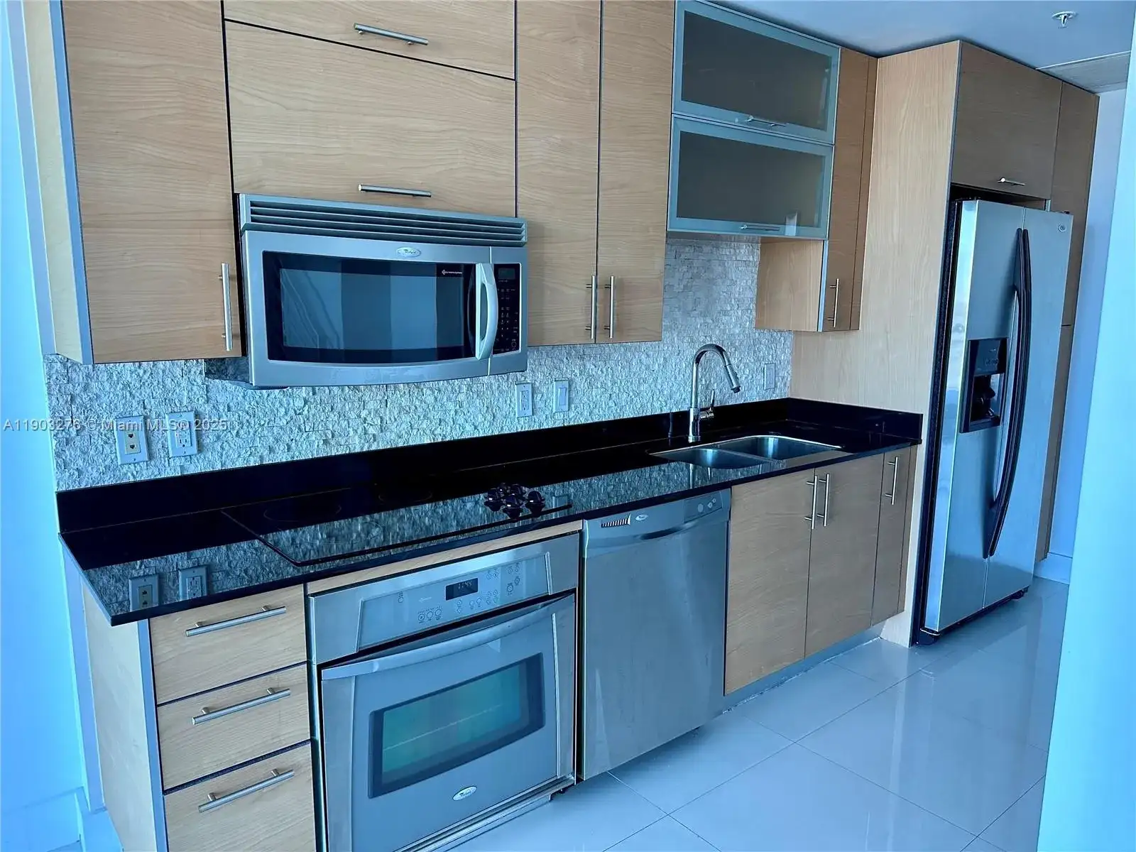60 SW 13th St # 2213, Miami FL 33130 photo 4