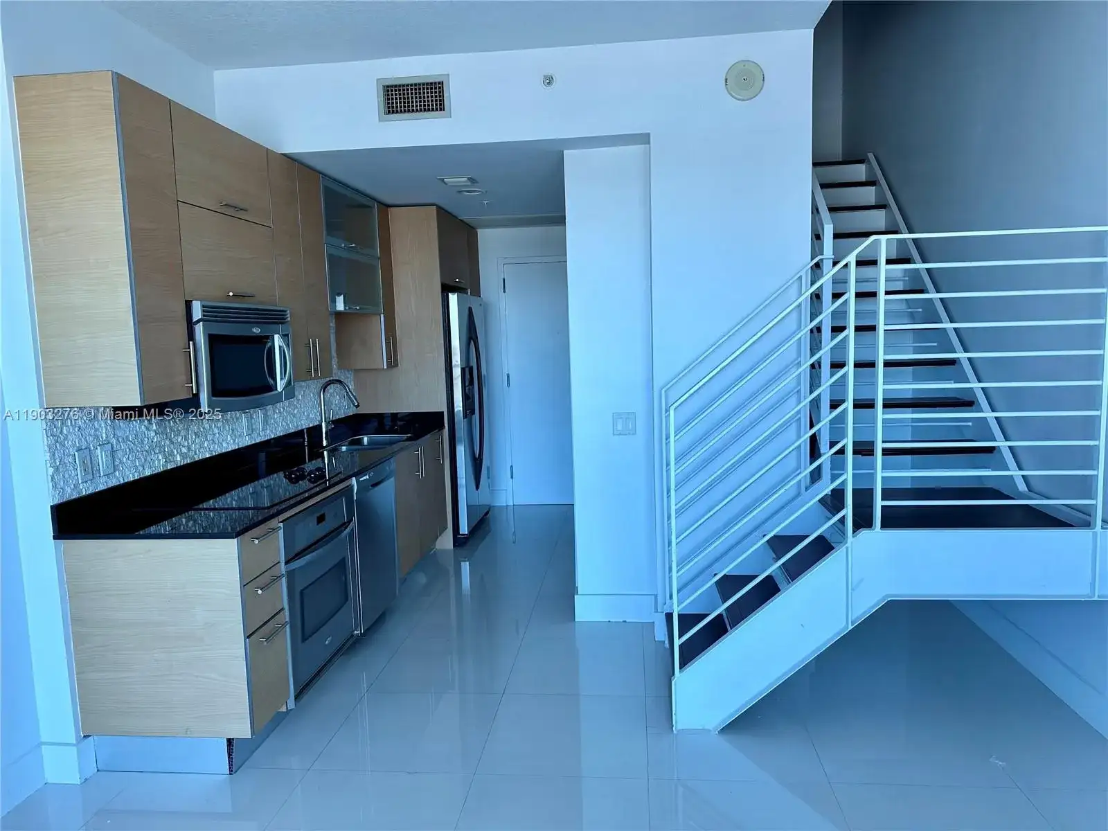 60 SW 13th St # 2213, Miami FL 33130 photo 5