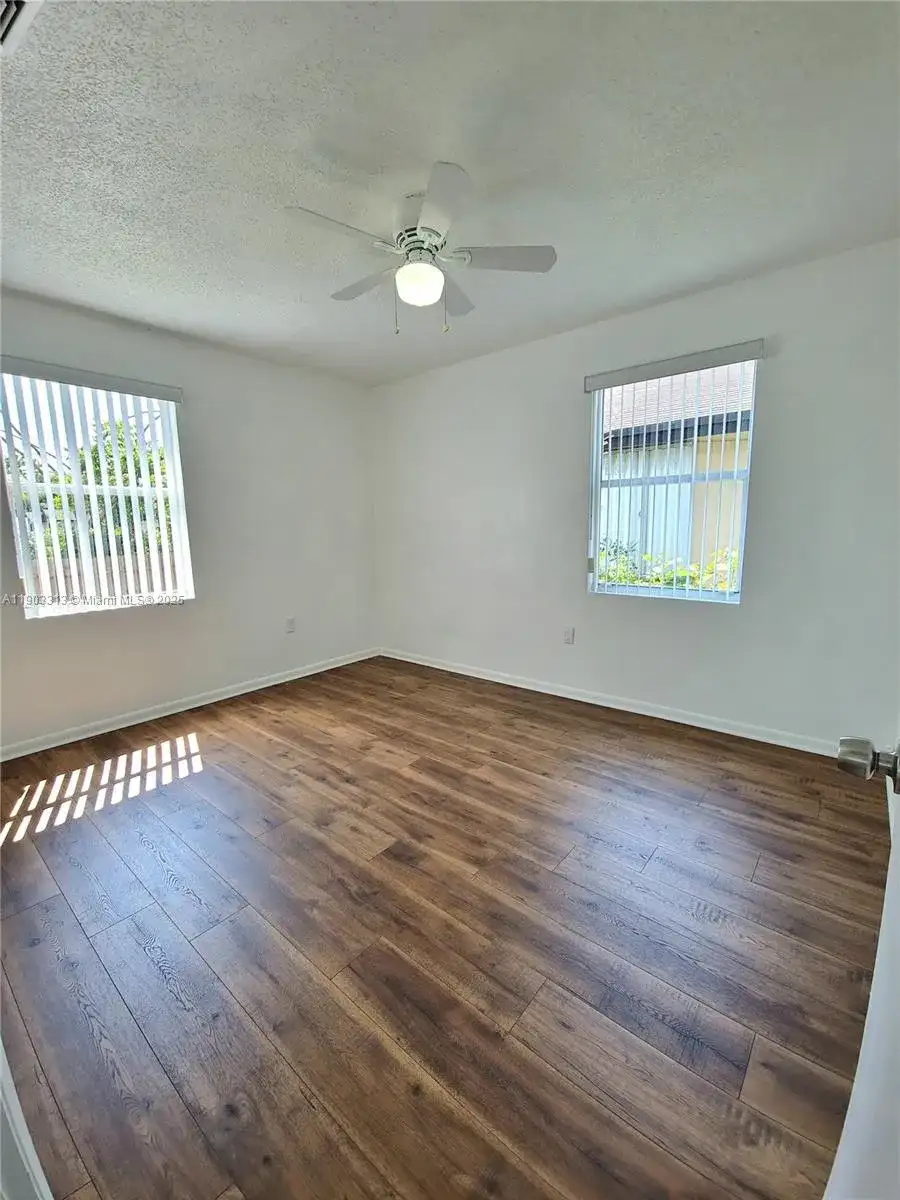 20203 SW 122nd Ct, Miami FL 33177 photo 5