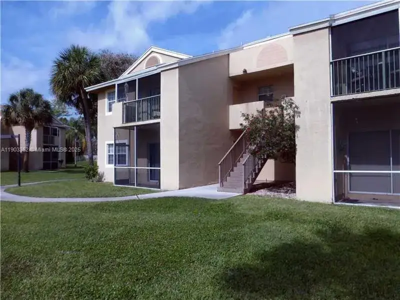 880 Cypress Park Way # I5, Deerfield Beach FL 33064
