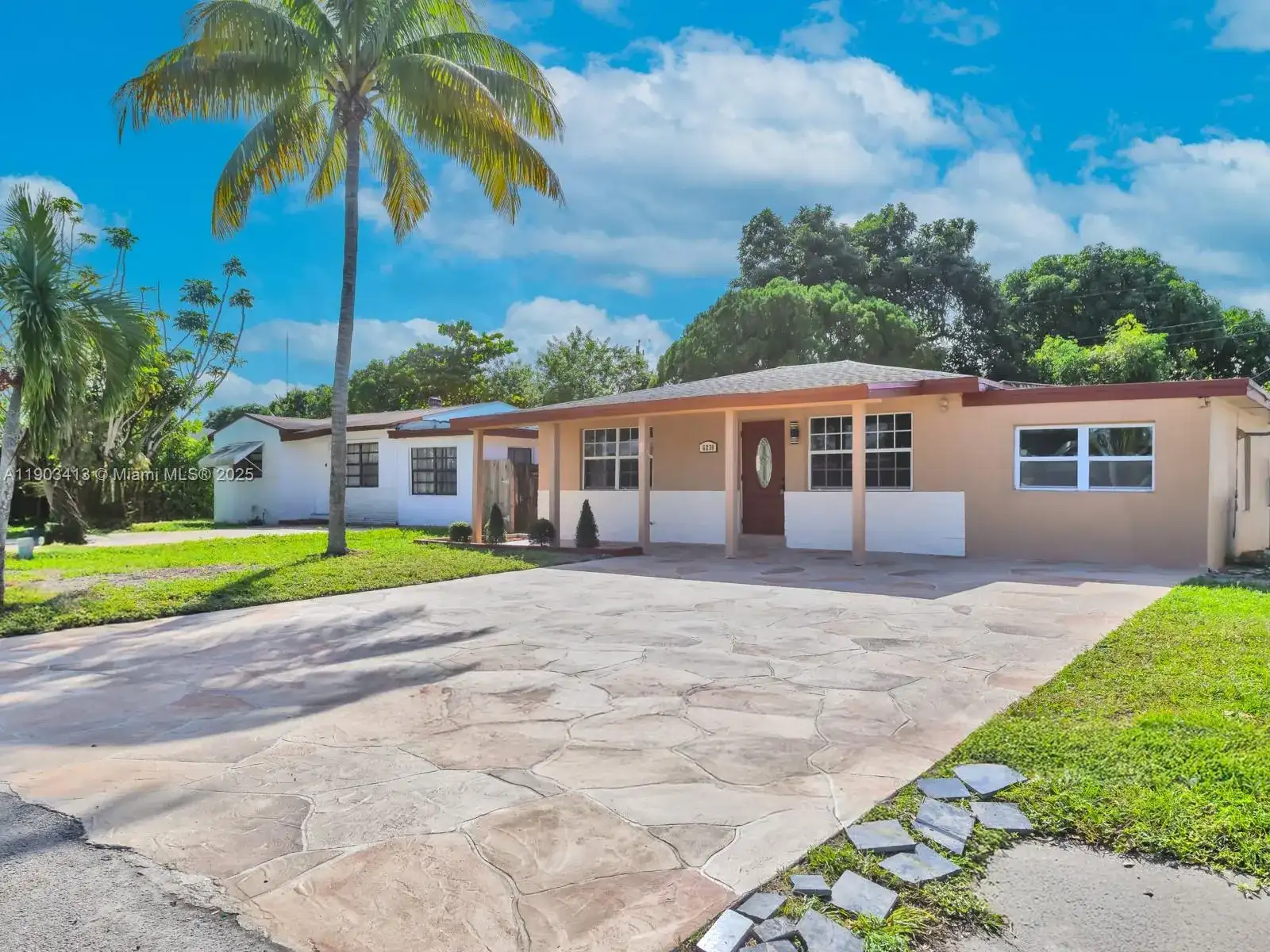 6238 SW 24th St, Miramar FL 33023 photo 2