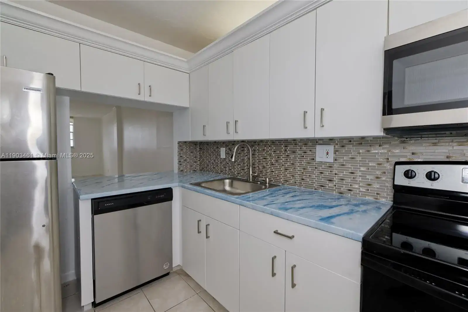2903 N Miami Beach Blvd # 806, North Miami Beach FL 33160 photo 4