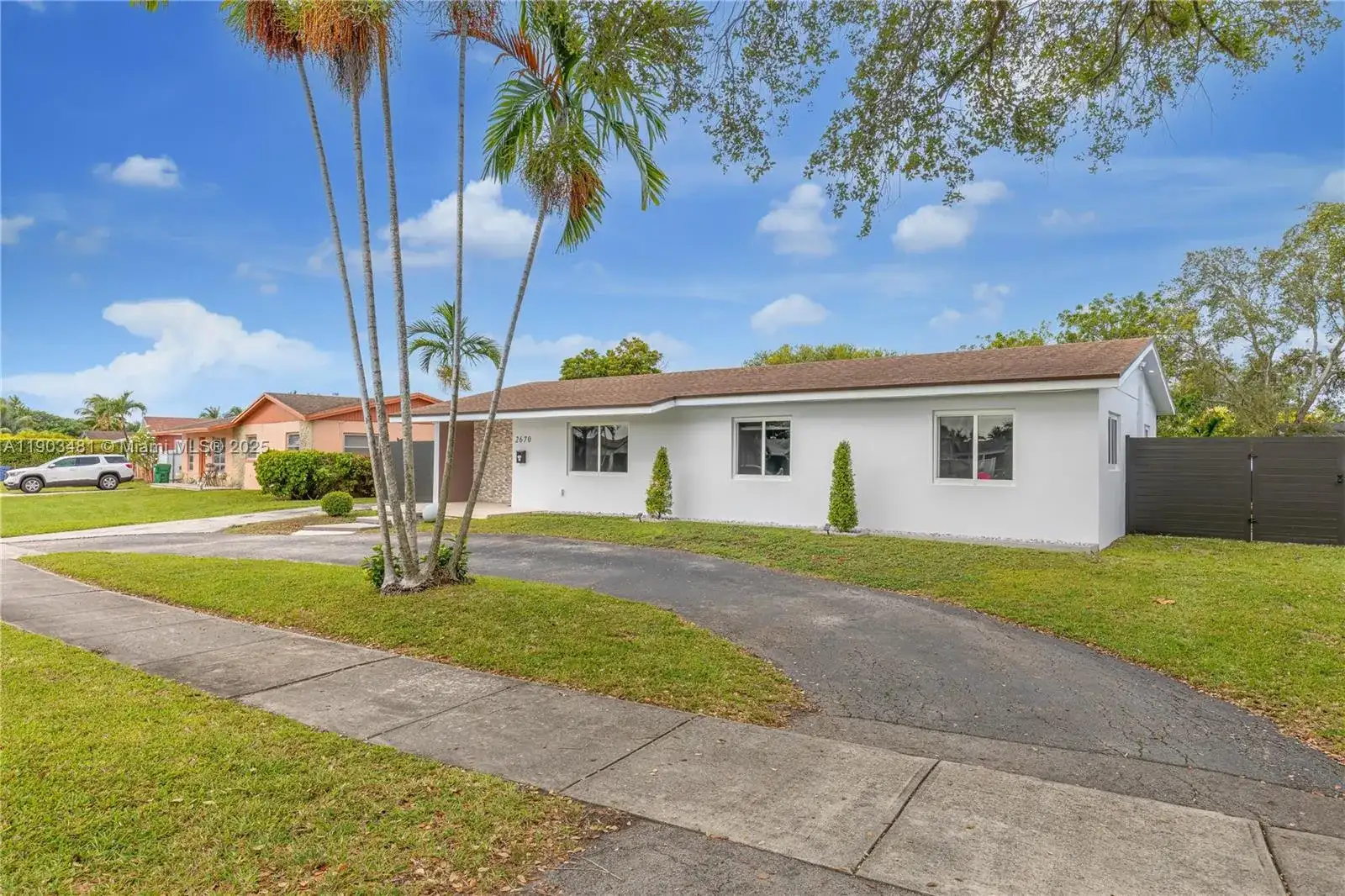 2670 SW 119th Ct, Miami FL 33175 photo 3