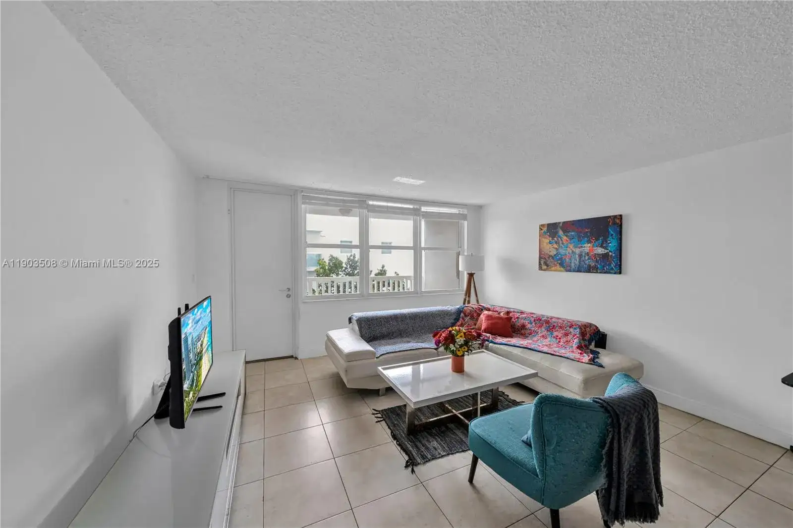 2016 Bay Dr # 505, Miami Beach FL 33141 photo 4