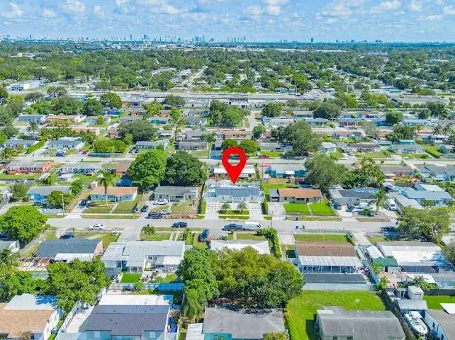 16125 NW 28th Pl, Miami Gardens FL 33054 photo 4