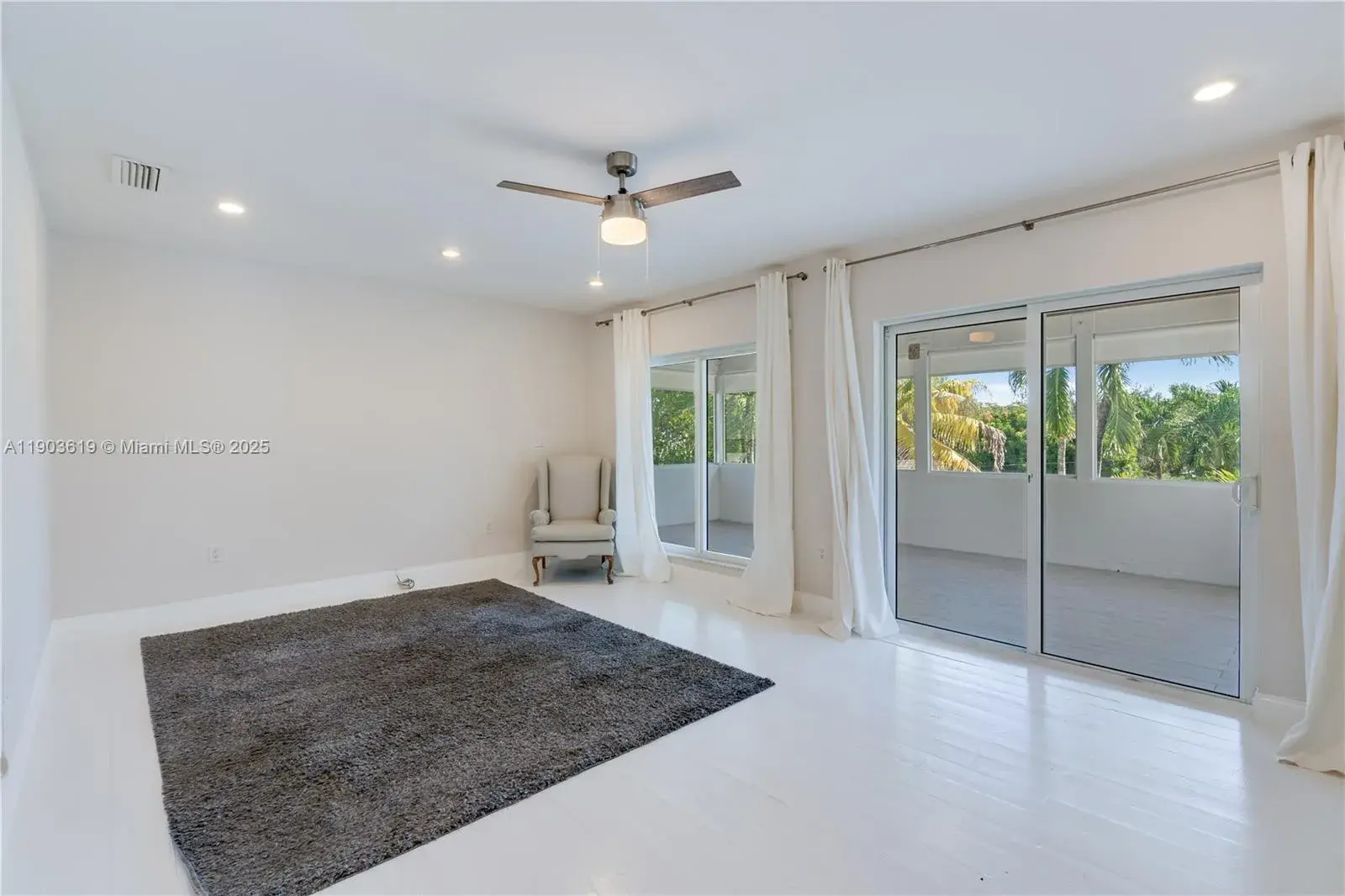 525 Ridgewood Rd, Key Biscayne FL 33149