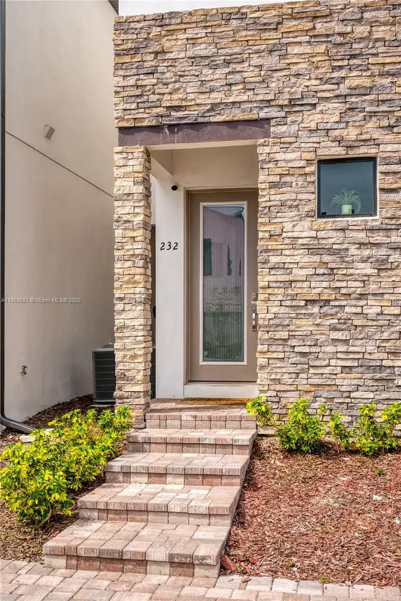 232 Villa Domani, Davenport FL 33896 photo 4