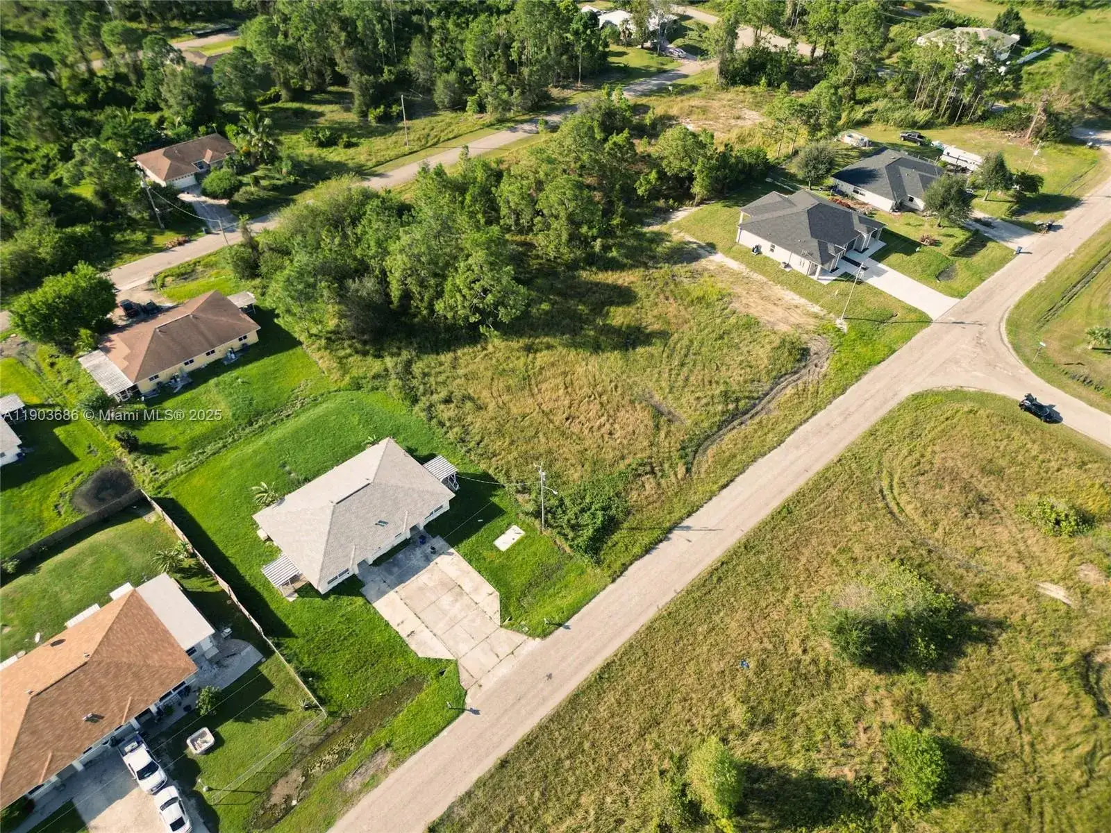 1244 COLUMBUS BLVD, Fort Myers FL 33913 photo 4