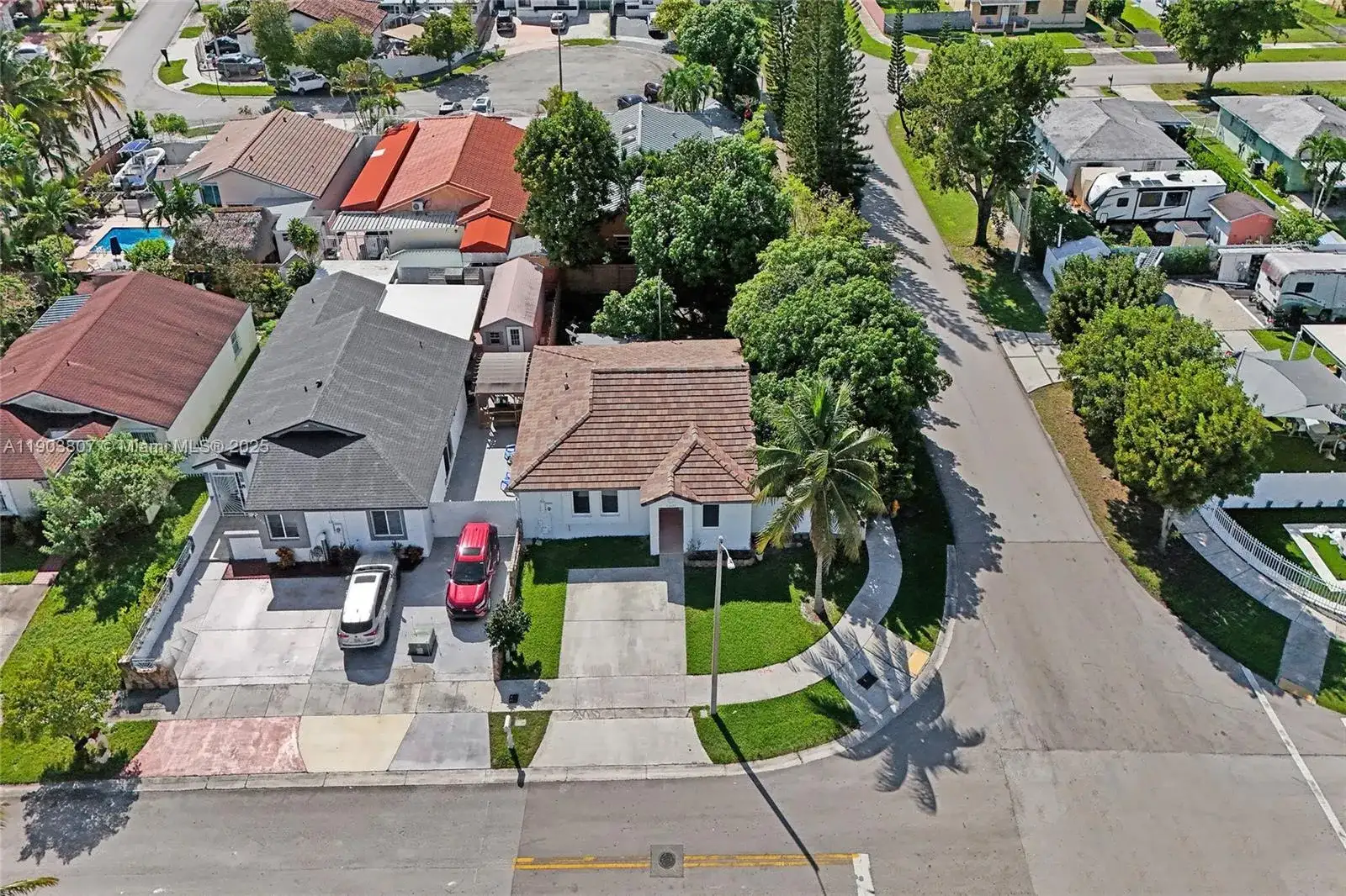 11482 SW 181st St, Miami FL 33157 photo 4