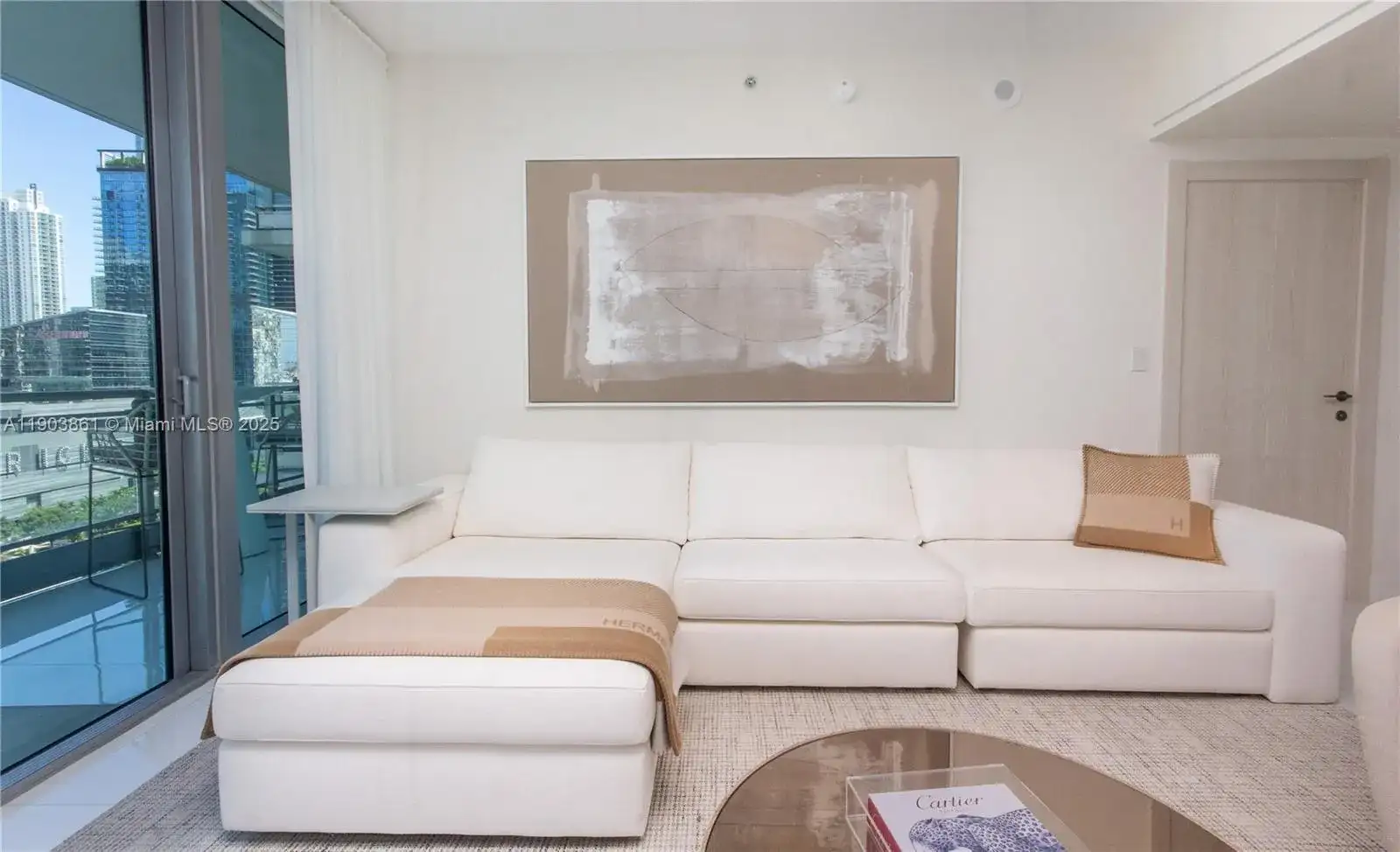 92 SW 3rd St # 1711, Miami FL 33130 photo 4