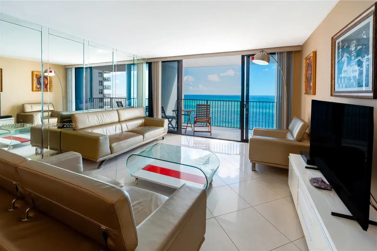 2101 S Ocean Dr # 2002, Hollywood FL 33019