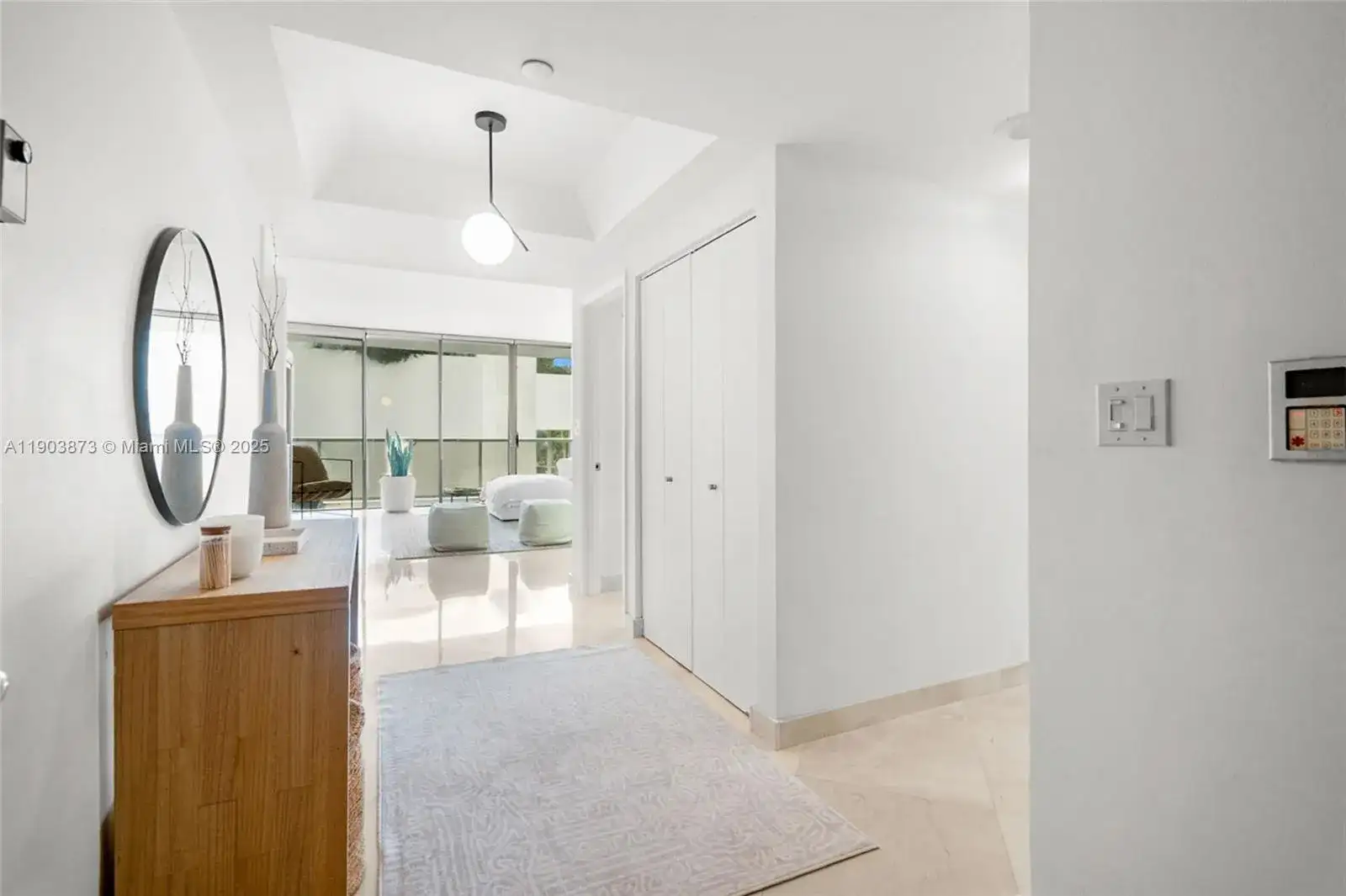 20281 E Country Club Dr # M1, Aventura FL 33180 photo 4