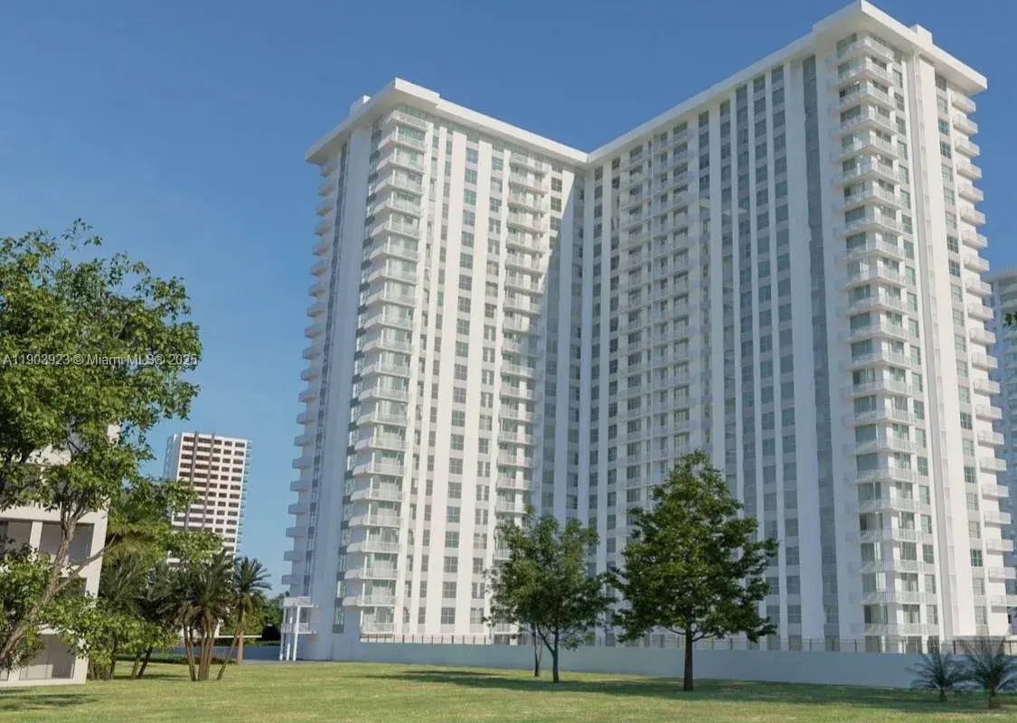 231 174th St # 3, Sunny Isles Beach FL 33160