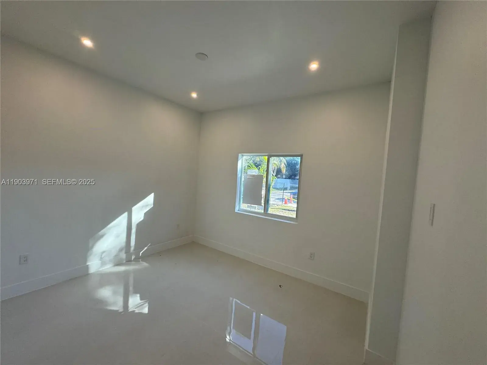 135 NW 60th St # 2, Miami FL 33127