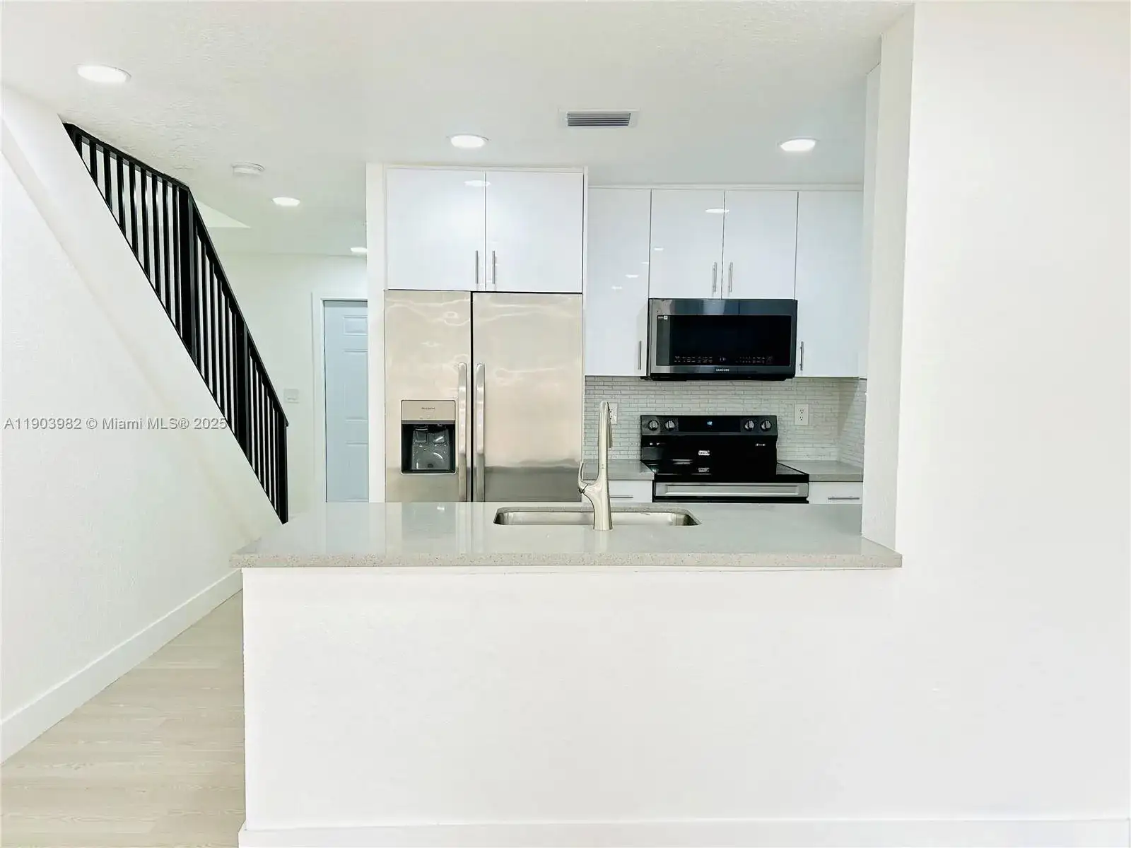 3639 W 11th Ave # 10, Hialeah FL 33012 photo 3