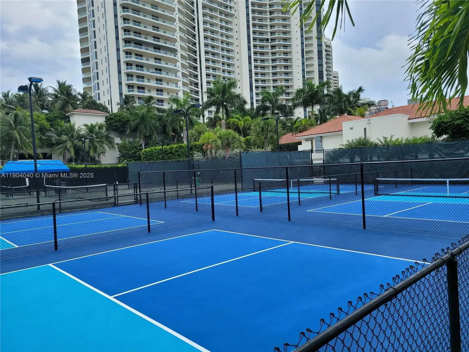 2000 Island Blvd # 609, Aventura FL 33160 photo 3
