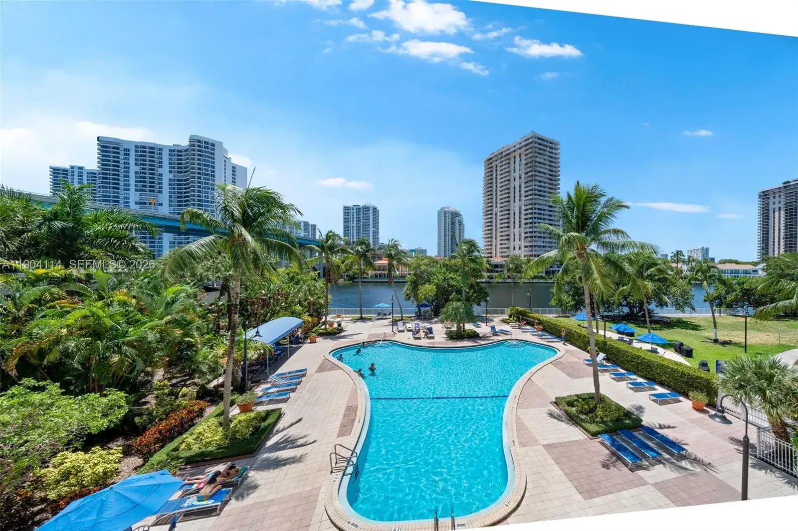19390 Collins Ave # 209, Sunny Isles Beach FL 33160 photo 2