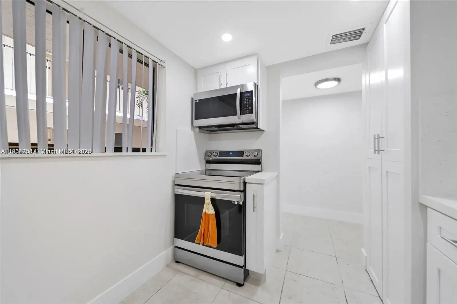 8005 SW 107th Ave # 122, Miami FL 33173 photo 4