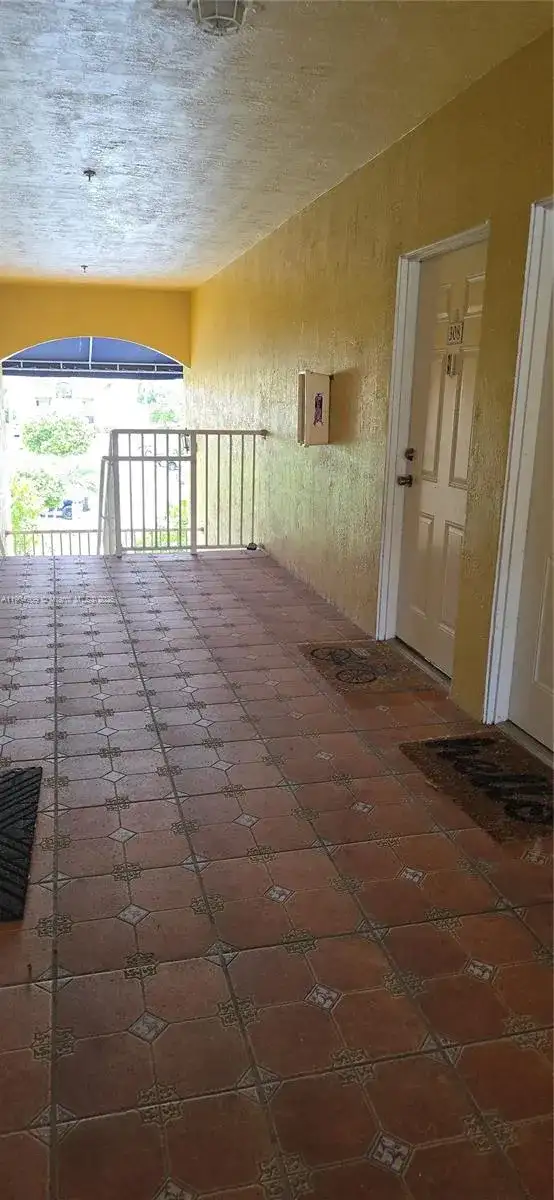 21000 SW 87th Ave # 308, Cutler Bay FL 33189 photo 2