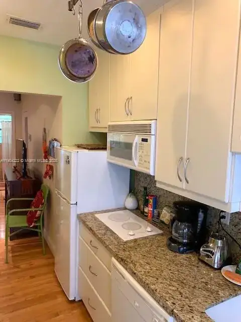 744 Lenox Ave # 3, Miami Beach FL 33139 photo 5
