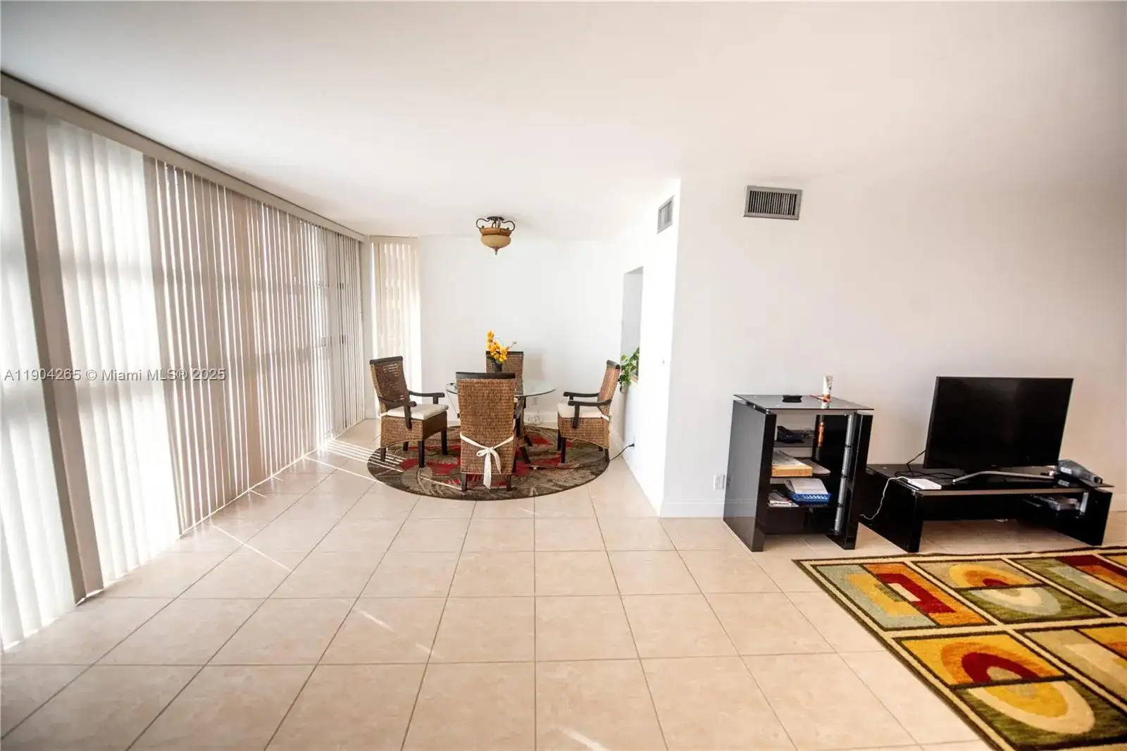 200 Leslie Dr # 214, Hallandale Beach FL 33009 photo 2