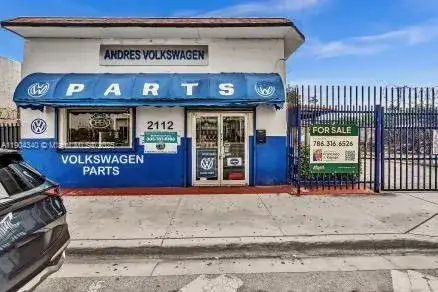 2112 NW 36th St, Miami FL 33142 photo 2