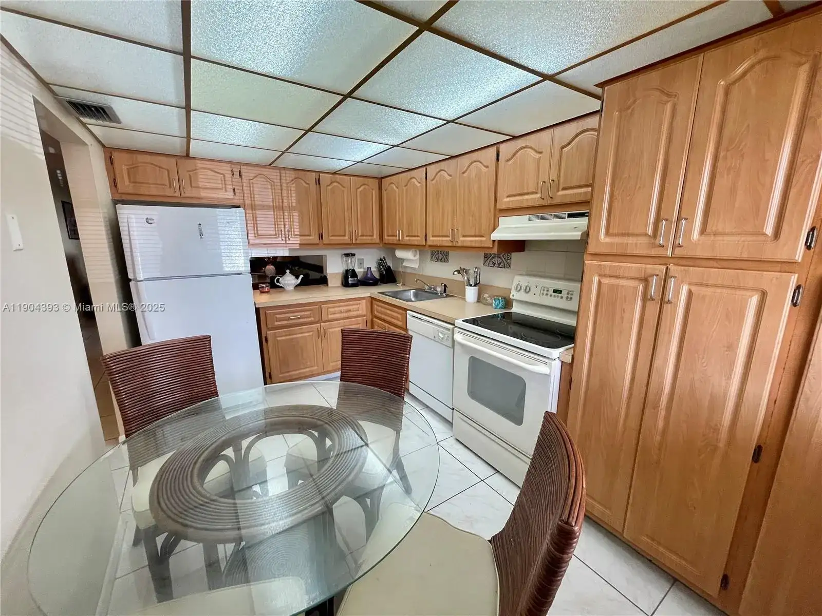 3051 NW 46th Ave # 108, Lauderdale Lakes FL 33313 photo 5