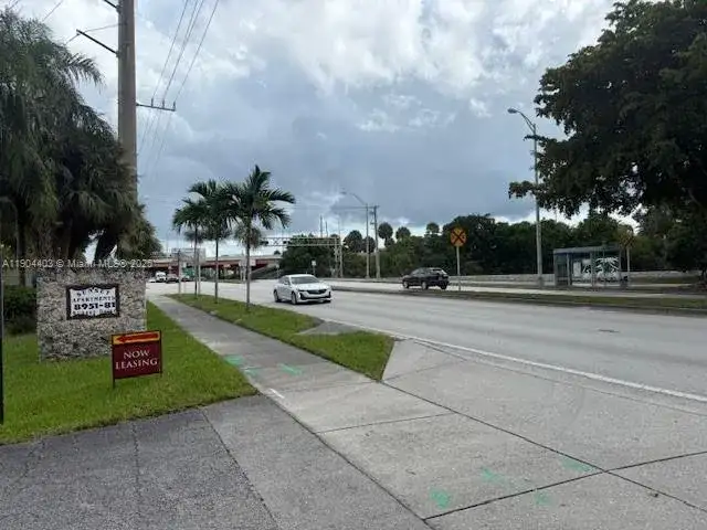 8951 SW 72nd St # 328, Miami FL 33173 photo 2