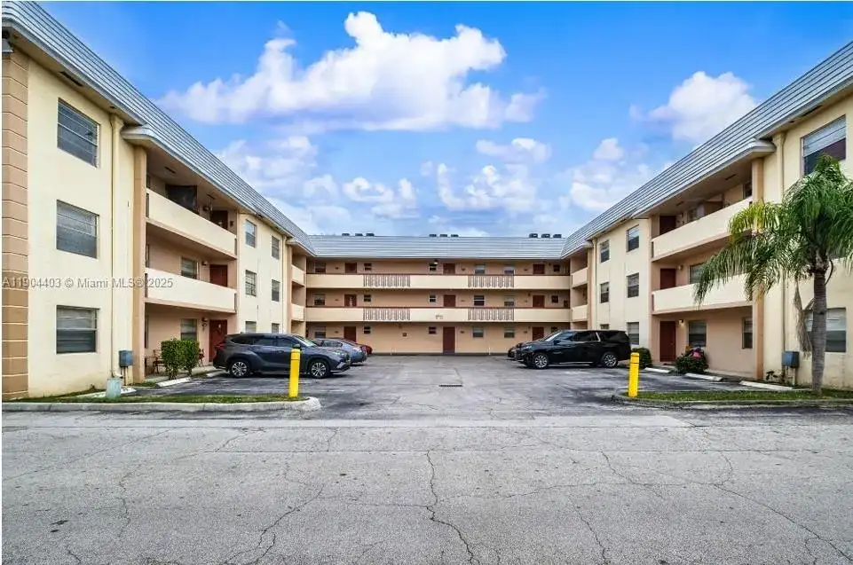 8951 SW 72nd St # 328, Miami FL 33173 photo 4