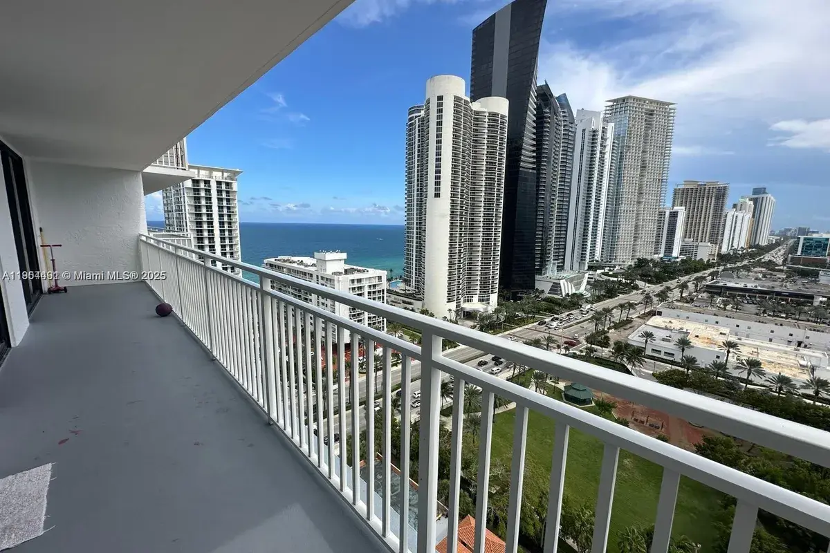 210 174th St # 2202, Sunny Isles Beach FL 33160