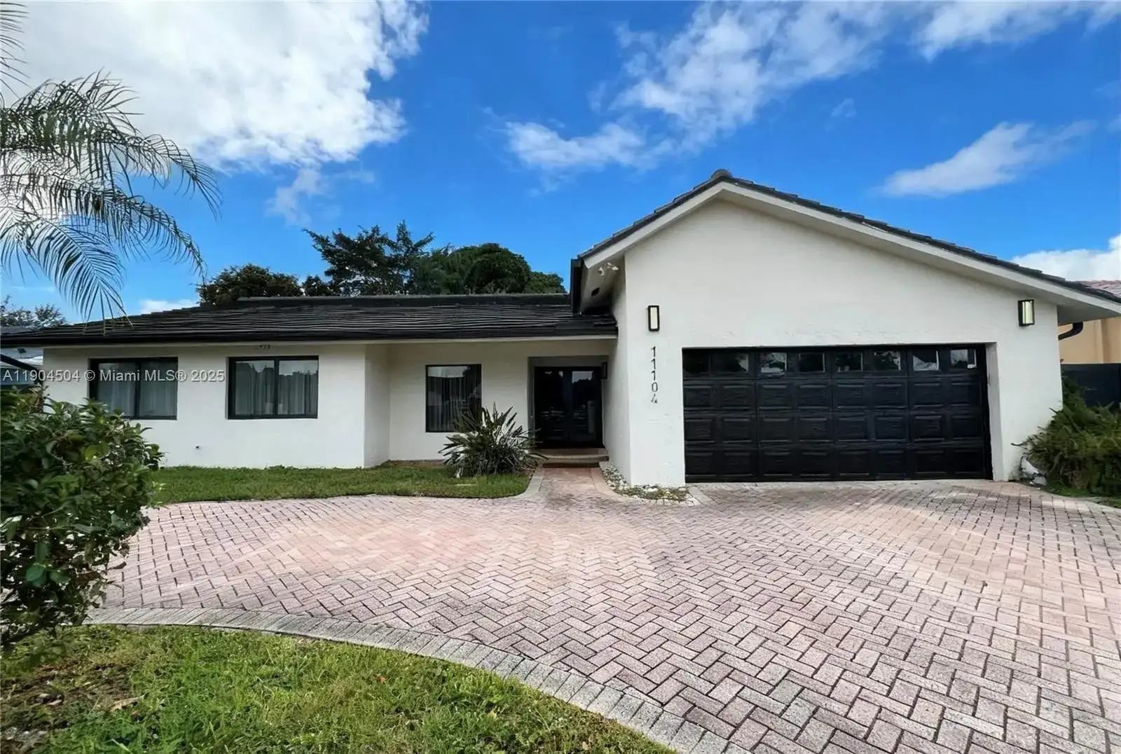 11104 SW 139th Ct, Miami FL 33186 photo 2
