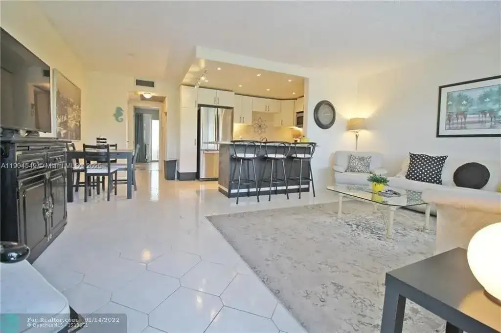 4008 Berkshire A # 4008, Deerfield Beach FL 33442 photo 2