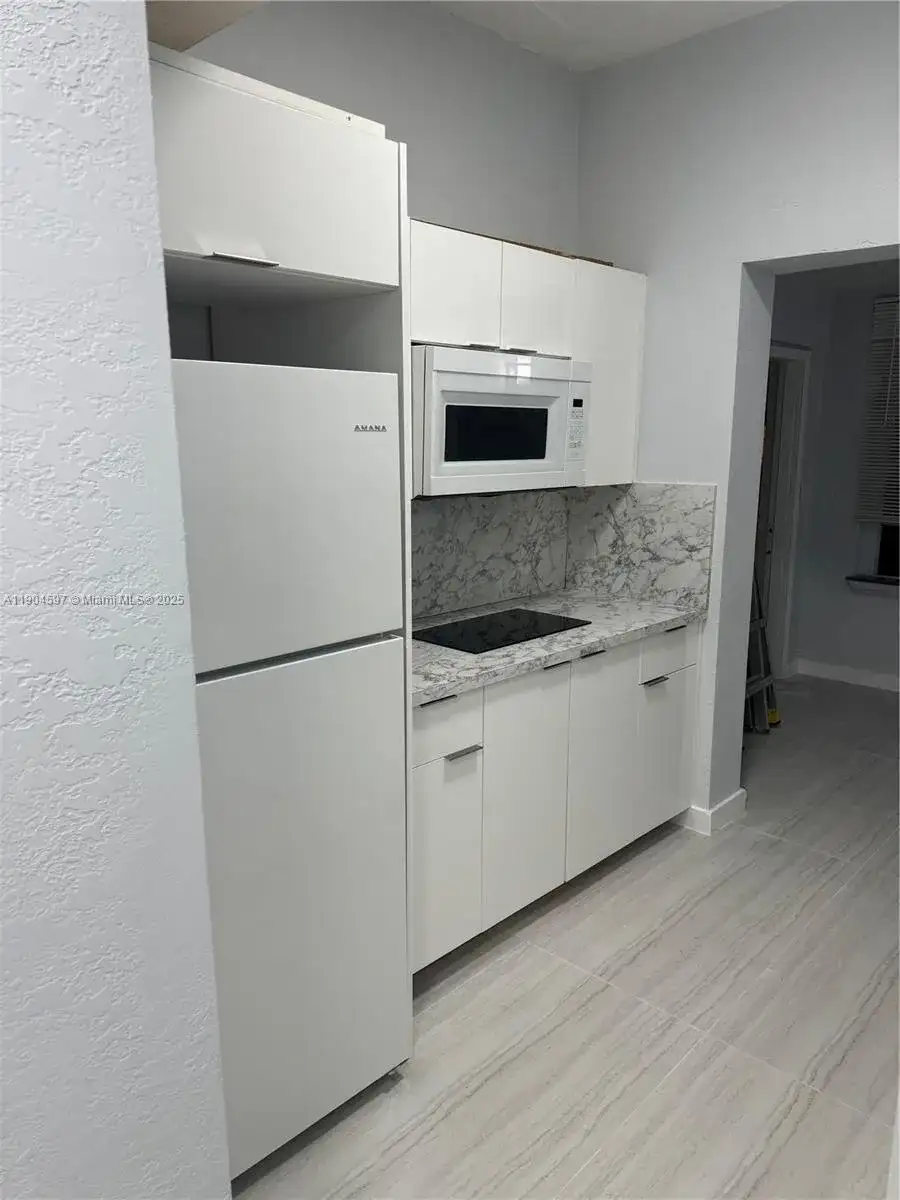 1101 NW 32nd Pl, Miami FL 33125 photo 2
