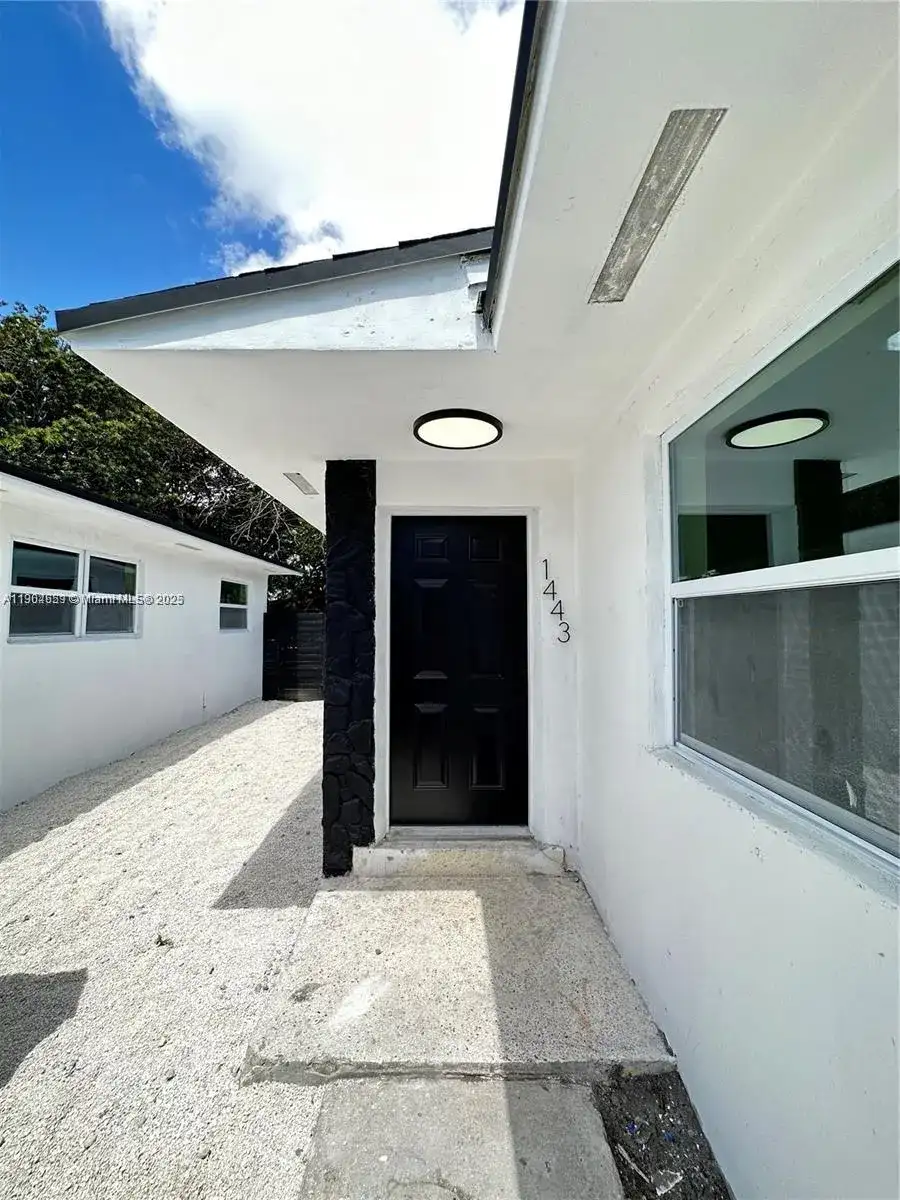 1443 NW 34th St, Miami FL 33142 photo 2