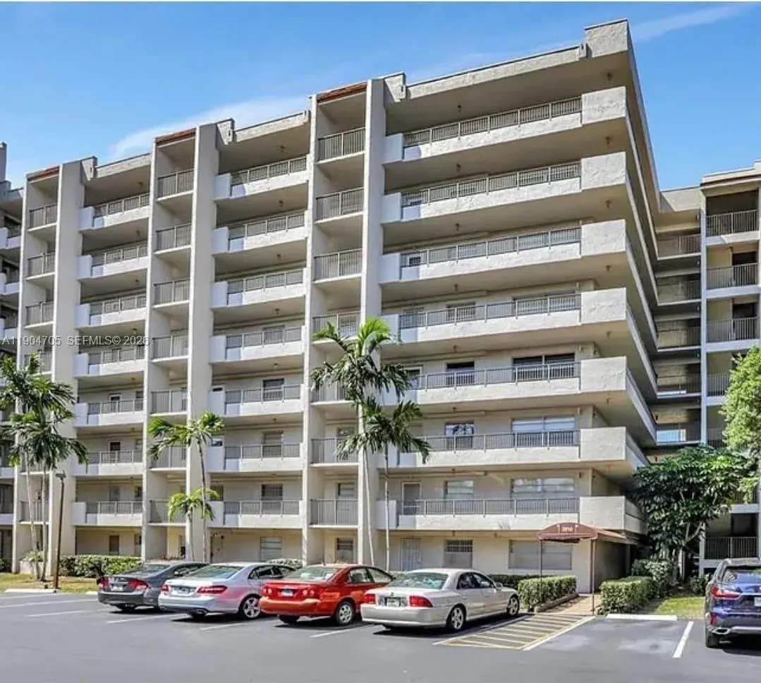 3910 Inverrary Blvd # B, Lauderhill FL 33319