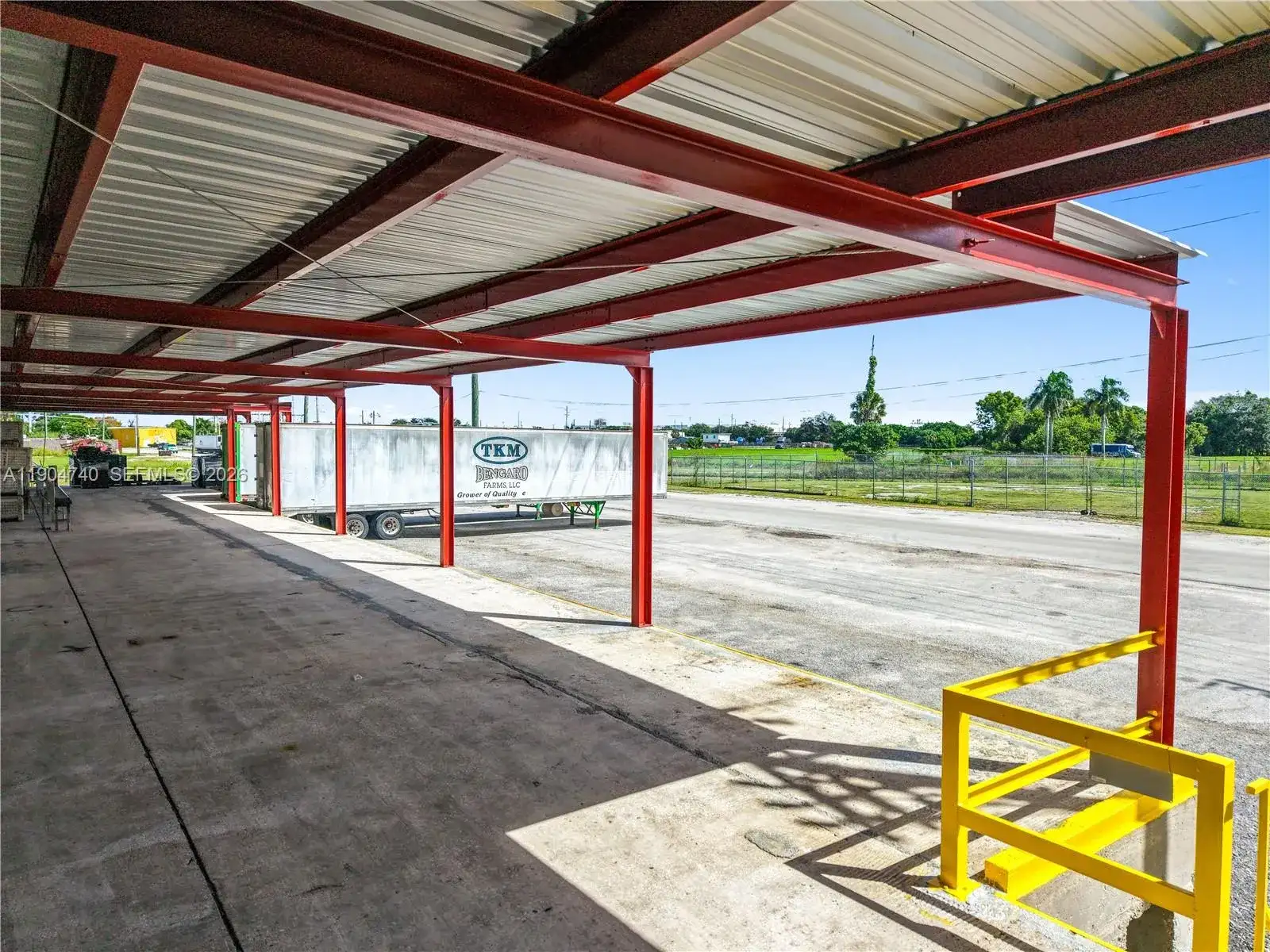 901 NW 9th St, Belle Glade FL 33430 photo 3