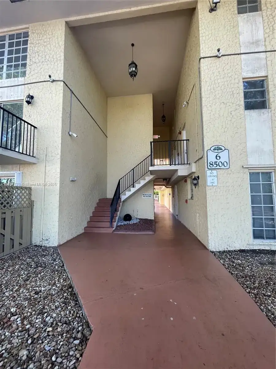 8500 SW 109th Ave # 229, Miami FL 33173 photo 2