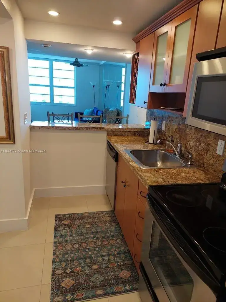 100 Lincoln Rd # 1626, Miami Beach FL 33139 photo 4