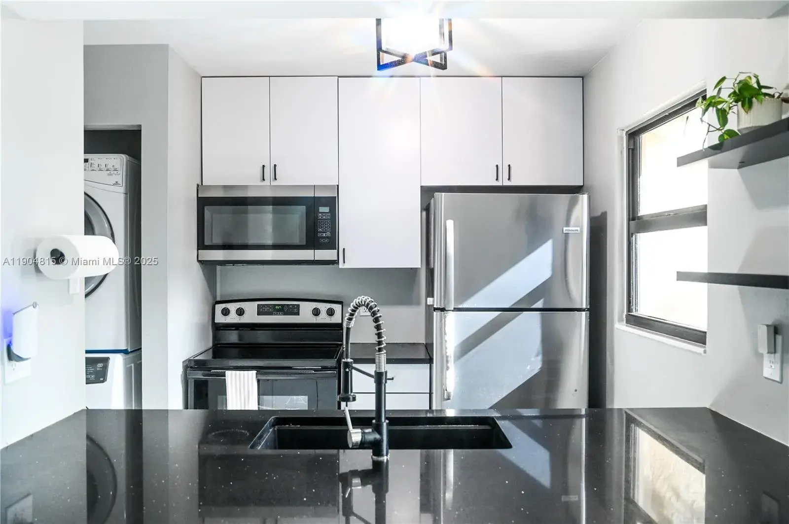 8185 SW 24th St, Davie FL 33324