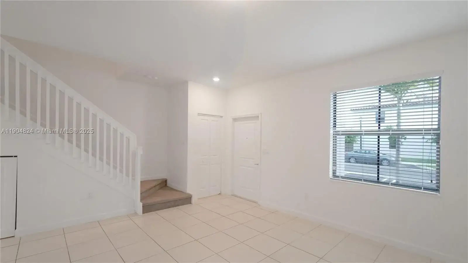 11870 SW 246th Ln, Homestead FL 33032 photo 4