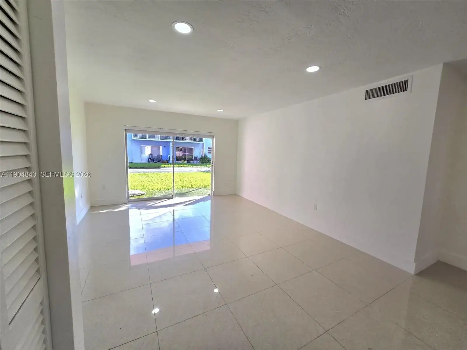 7520 SW 82nd St # G118, Miami FL 33143 photo 4