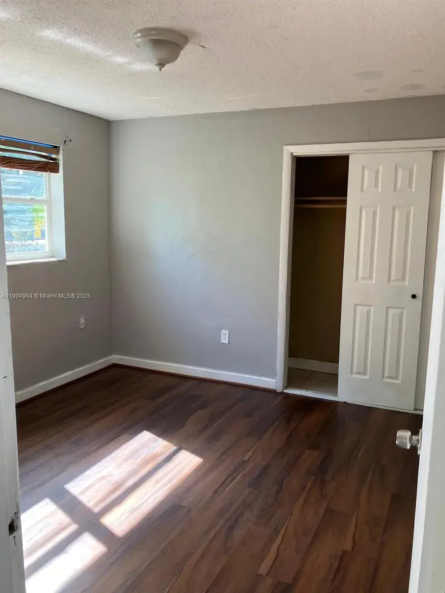 2835 NW 22nd Ave, Miami FL 33142