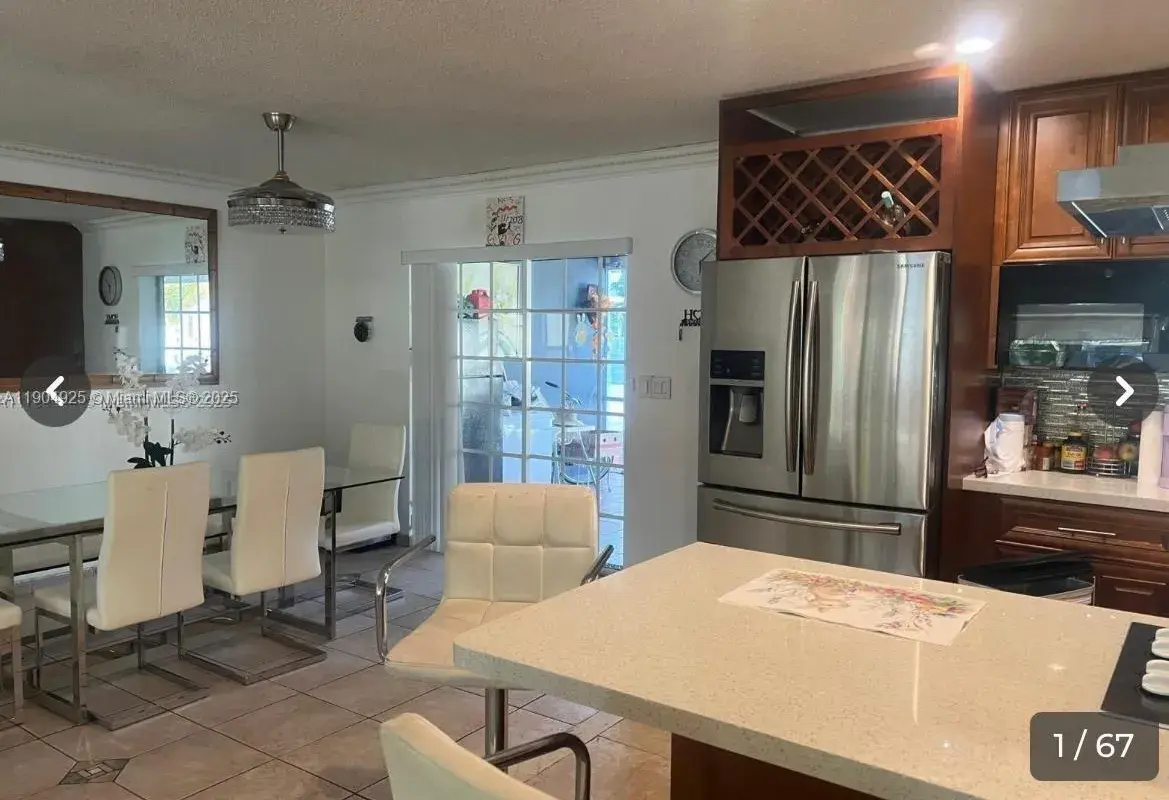 5001 Madison St, Hollywood FL 33021