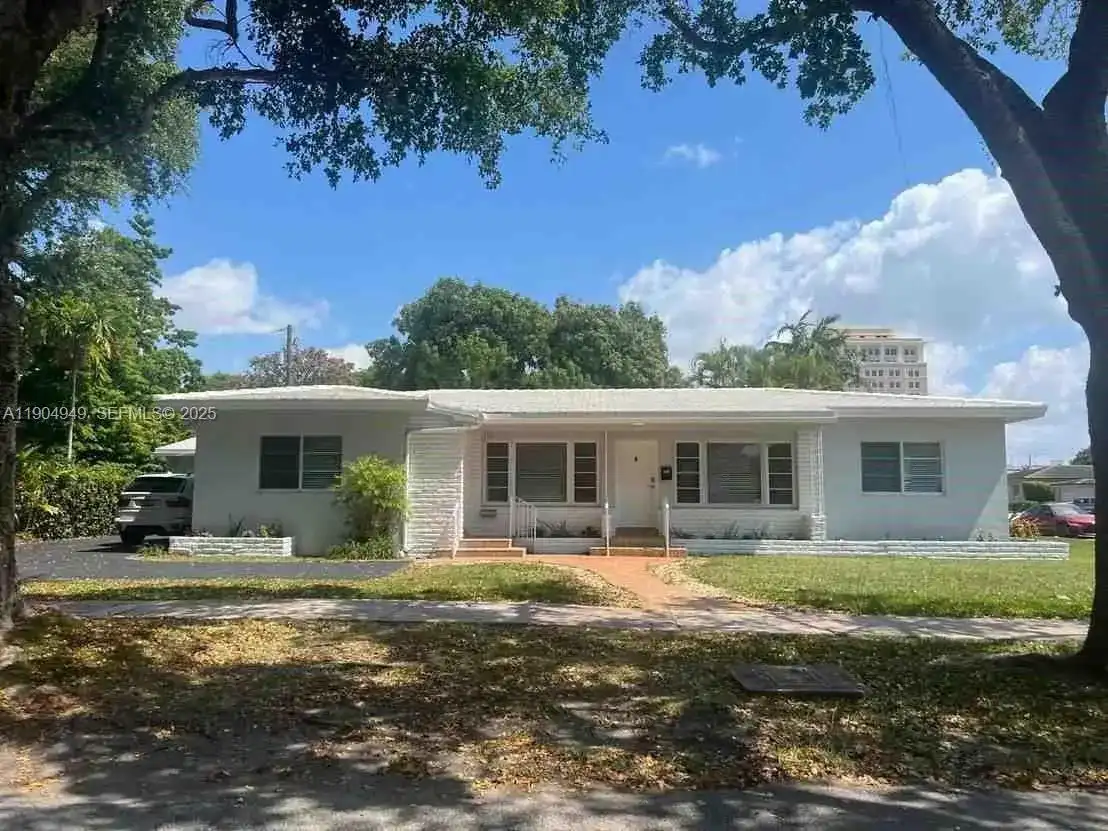 401 Malaga Ave, Coral Gables FL 33134