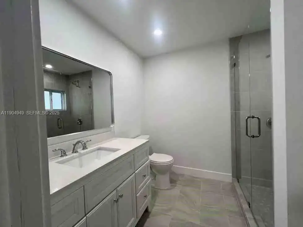 401 Malaga, Coral Gables FL 33134 photo 3