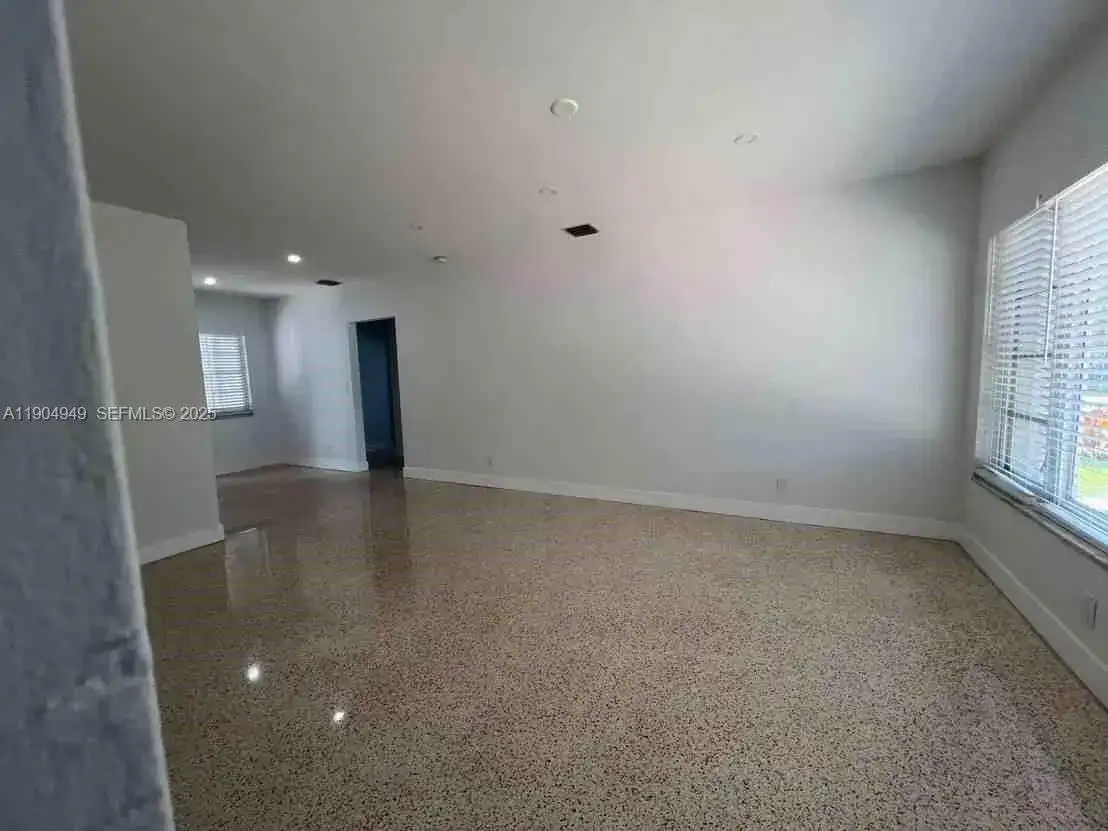401 Malaga, Coral Gables FL 33134 photo 5