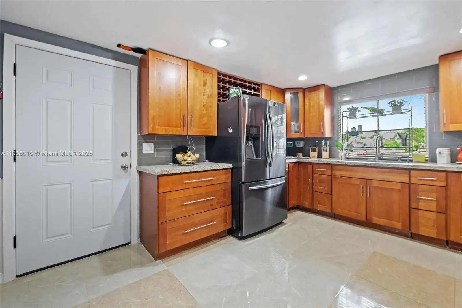 700 NW 219th Ave, Pembroke Pines FL 33029 photo 5