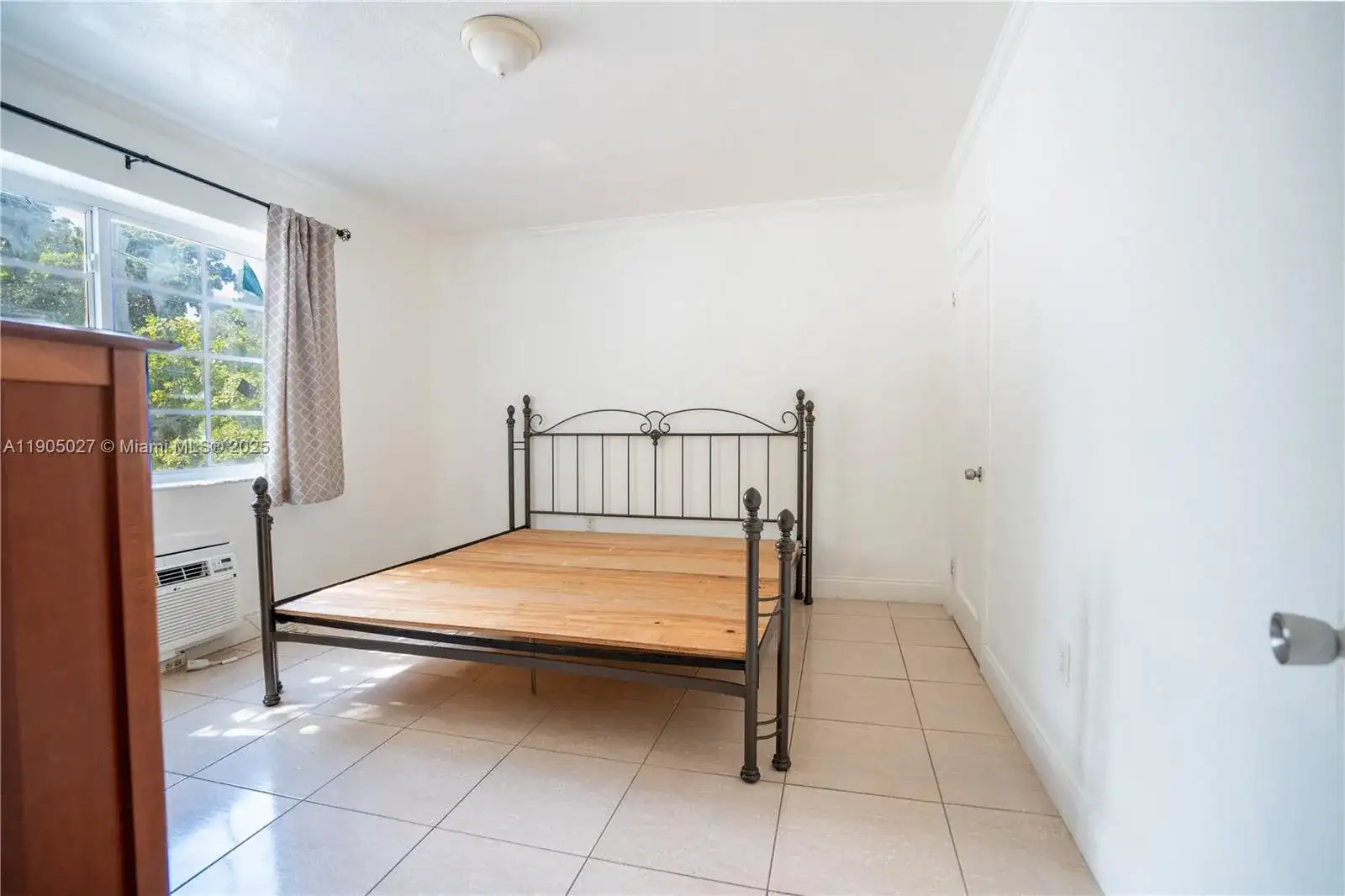7435 Harding Ave # 204A, Miami Beach FL 33141 photo 5