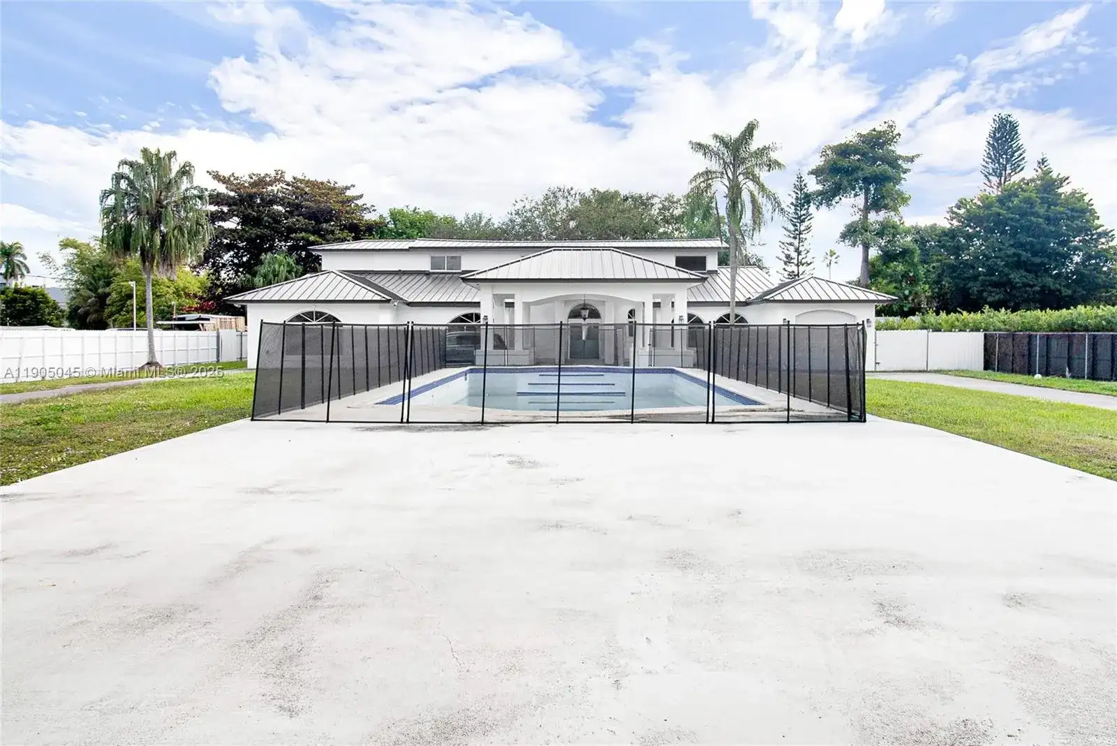 425 SW 129th Ave # 0, Miami FL 33184 photo 4